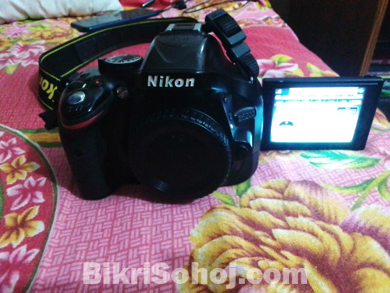 Nikon DSLR d5200 